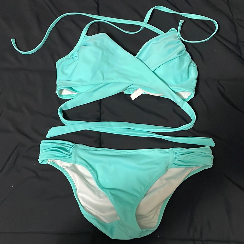 Victoria’s Secret Light Blue Bikini, Women’s 34C and Medium Bottom